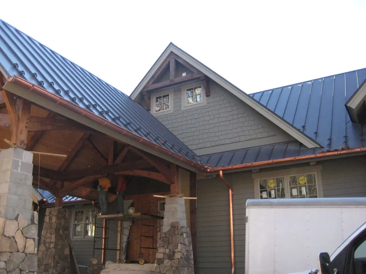 Craftsman Roofing team delivering quality roofing work in Northeast Santa Monica